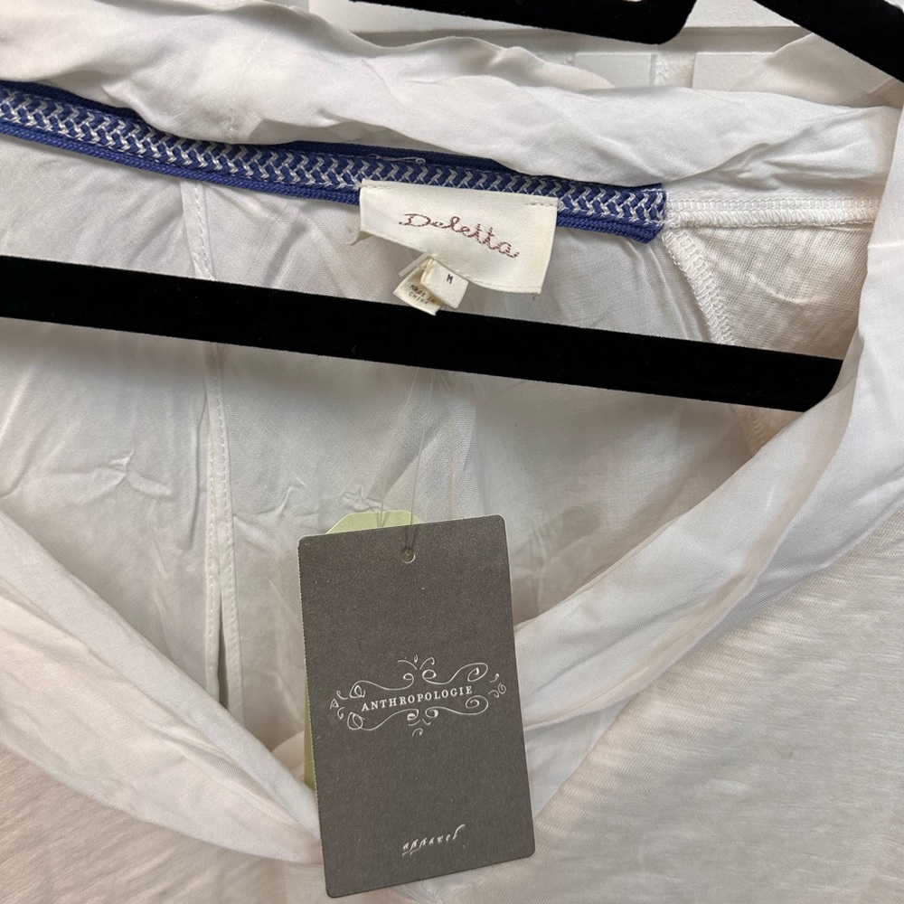 Brand New White Women’s Anthropologie Top Size M